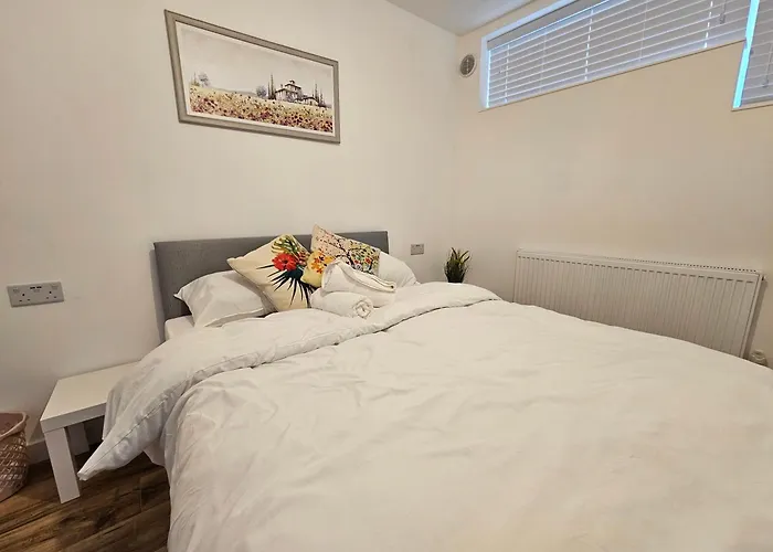 London Aldgate Apartment
